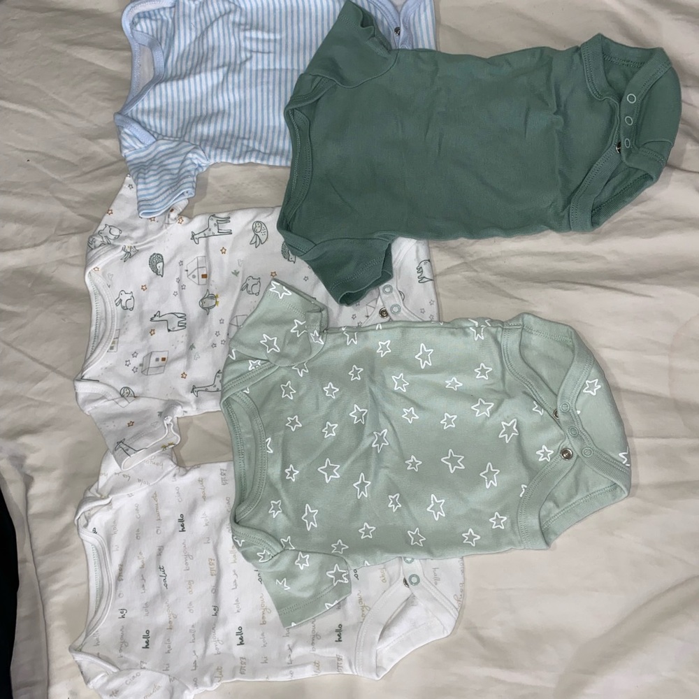 Baby boy onesies - Picture 2 of 4